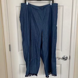 ELOQUII Chambray Denim Fringe Hem Cropped Pant Cotton and Tencel Women’s Size 18